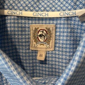 Cinch Men’s Long Sleeve Button Down Shirt.